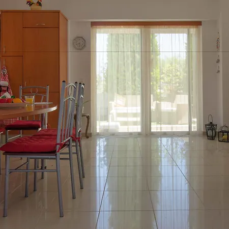 Hotel de apartamente Goji Vegan