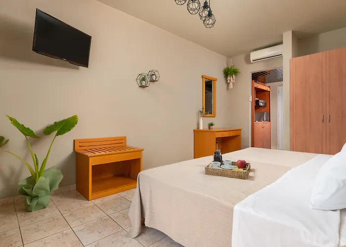 Goji Vegan Apartahotel 3*