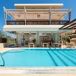 Goji Vegan Aparthotel 3*