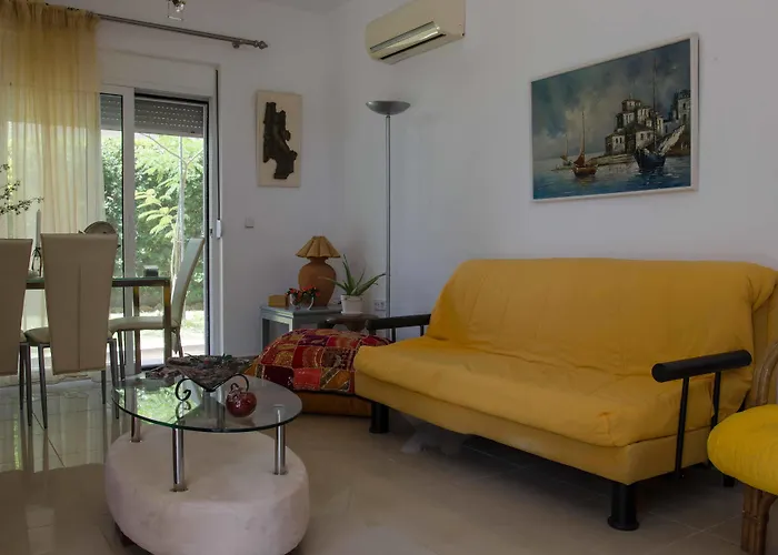 Goji Vegan Hotel apartamentowy 3*